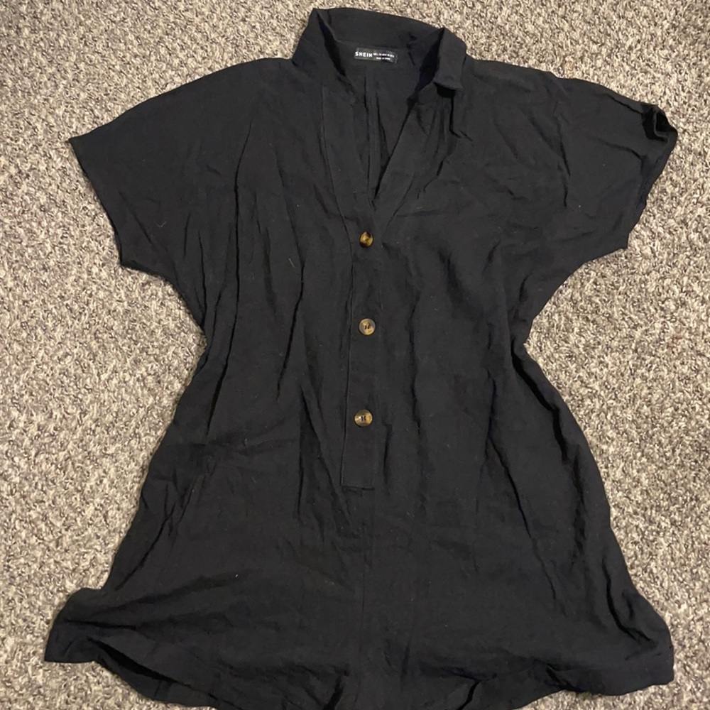 CUTE JUMPER WITH BUTTON DOWN